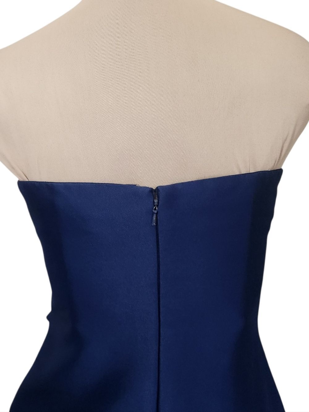 BADGLEY MISCHKA Pinwheel Strapless Sheath Cocktail Dress - Size 12 - Picture 8 of 13